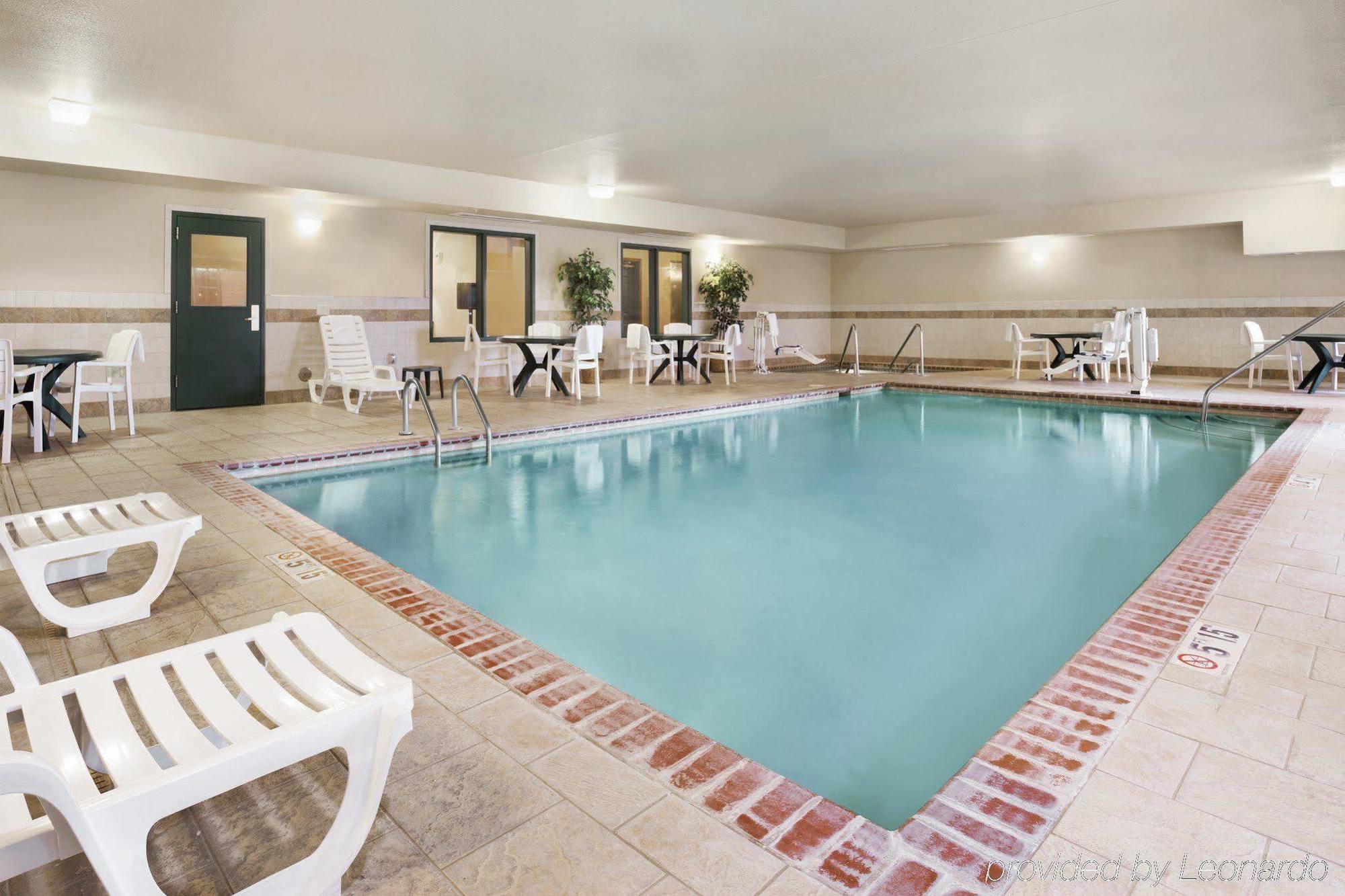 Country Inn & Suites By Radisson, Northwood, Ia エクステリア 写真